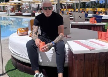 Wayne Lineker kaže da je popio ‘52.000 pića u 13 godina’ prije nego što je obogaćujuća ovisnost o drogama i alkoholu dovela do intervencije i rehabilitacije – dok slavi sedam mjeseci trijeznosti