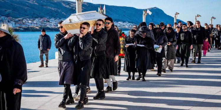 Zadnji dani Paškog zimskog karnevala 2026. – Tradicija, paško kolo i užiganje Marka
