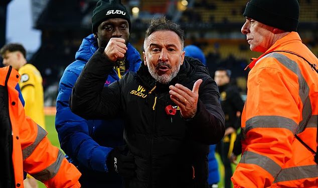 Zašto se Nottingham Forest odlučio za Vitora Pereiru: TOM COLLOMOSSE otkriva sastanak momčadi s vlasnikom nekoliko sati prije otkaza Seanu Dycheu, promjene koje će bivši šef Wolvesa napraviti od prvog dana, uspjeh u postavljanju i Molineuxove pogreške iz kojih je naučio