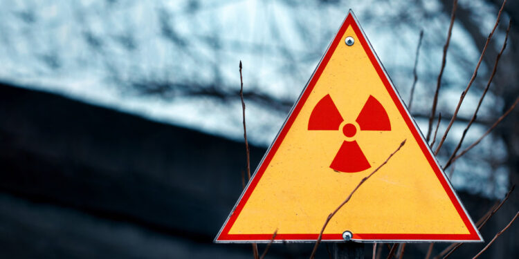 Zavjera da se Kijevu predaju nuklearne bombe s ciljem ometanja mirovnih pregovora – Alexander McKay – RT Rusija i bivši Sovjetski Savez