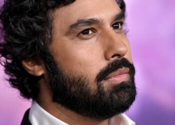 Zvijezda Teorije velikog praska Kunal Nayyar otkriva da voli posjećivati ​​GoFundMe noću i ‘Samo plaćajte medicinske račune nasumičnih obitelji’