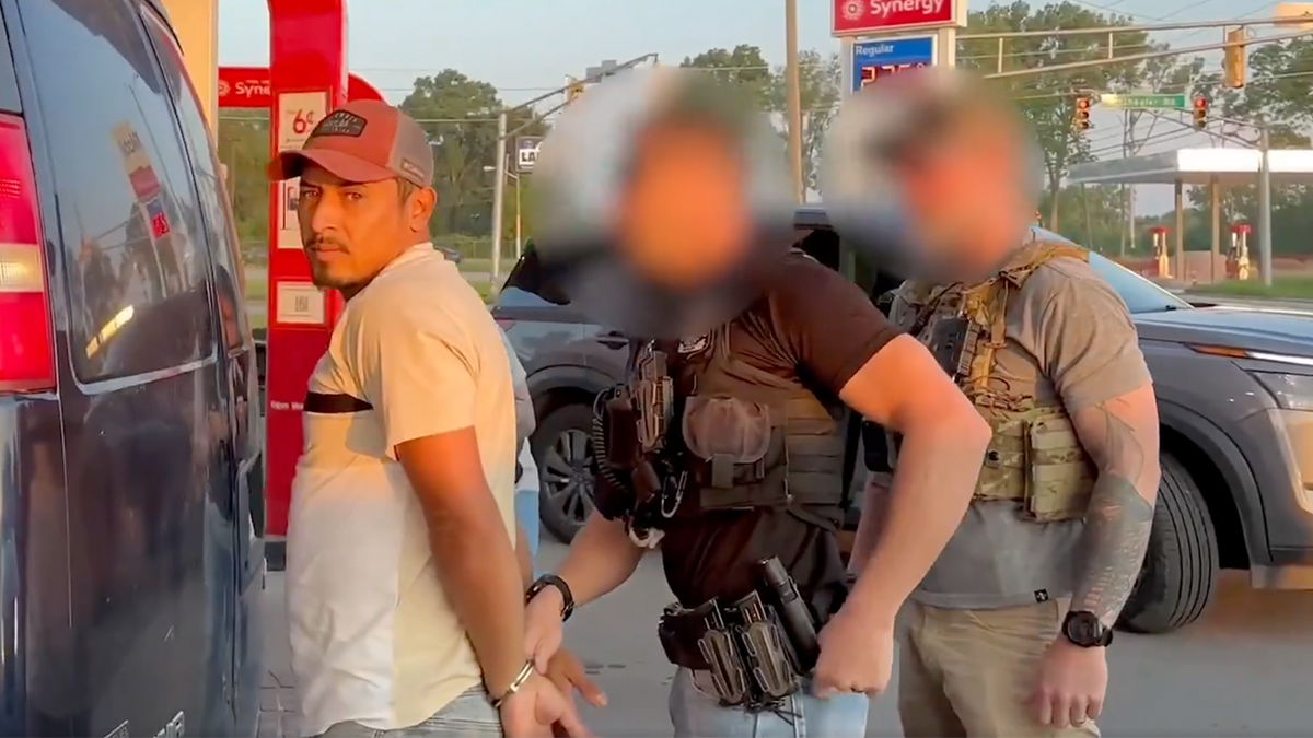 Agenti ICE-a i FBI-ja uhitili su ilegalnog imigranta u Indiani.