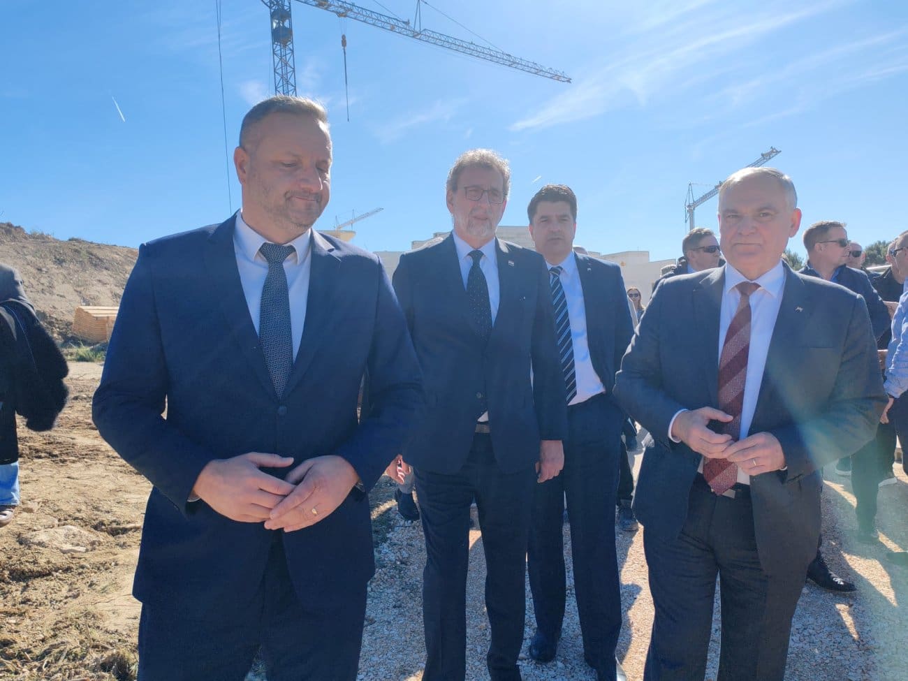 kamen temeljac skola podstrana miljevac 1  1