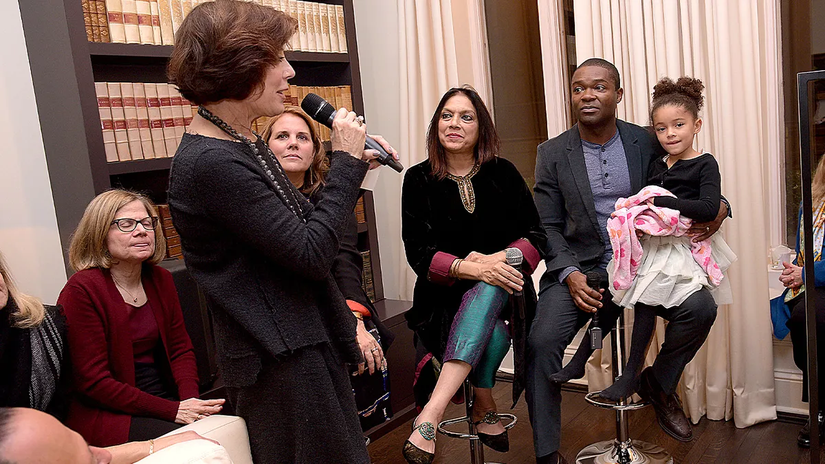 Peggy Siegal i Mira Nair na zajedničkom događaju.