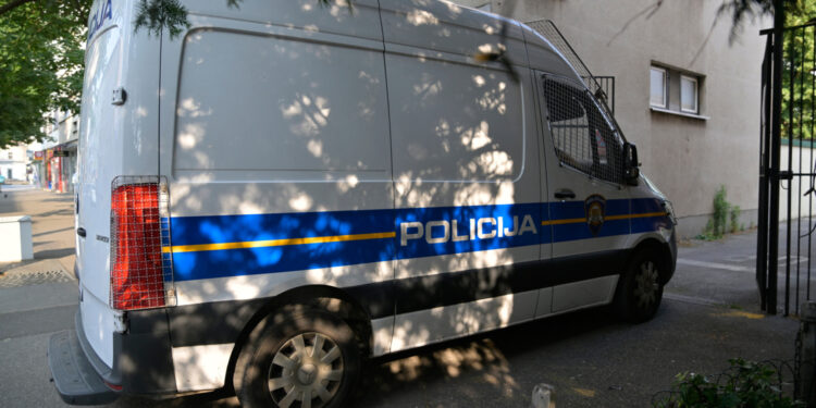 Pao gradonačelnik? USKOK u rano jutro krenuo u veliku akciju, na meti koruptivna hobotnica