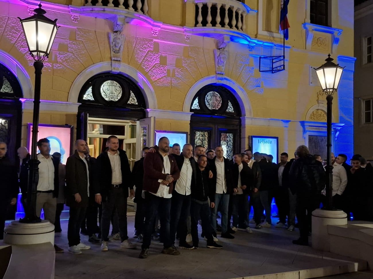 torcida kazaliste kraljica lopte  3