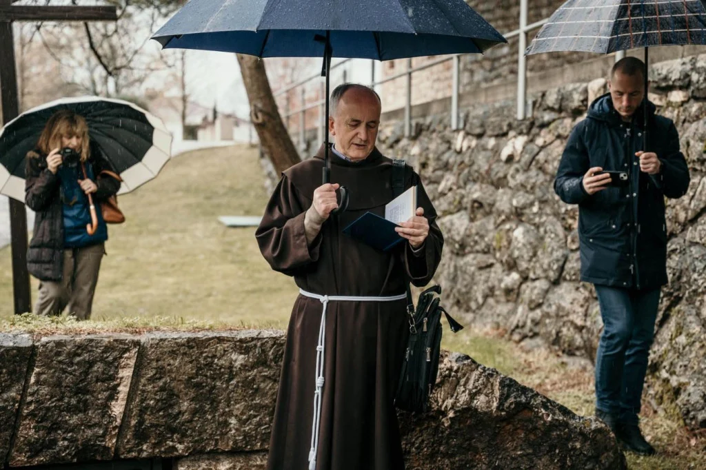 U Širokom Brijegu obilježen Dan sjećanja na pobijene franjevce 