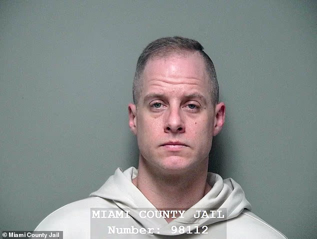 Bivši natjecatelj reality showa viđen na njegovoj fotografiji