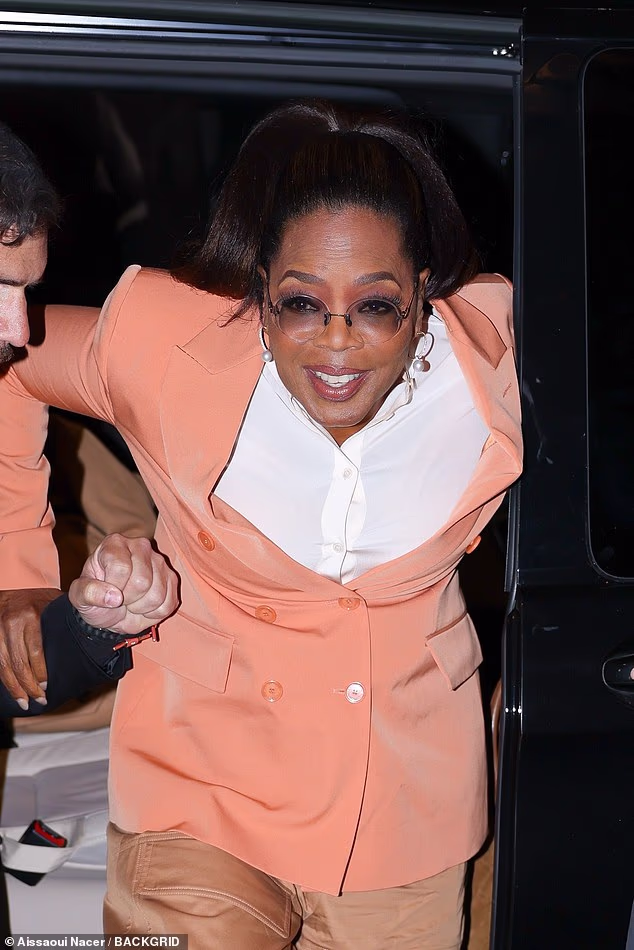 Novinar i TV mogul primijećeni su kako grabe večeru u kultnom restoranu Laperouse, koji je prvi put otvoren 1766. i jedan je od najstarijih restorana u gradu