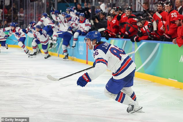 Ova vijest dolazi tjednima nakon što je Hughes postigao gol za osvajanje zlatne medalje SAD-a nad Kanadom