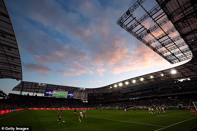 Fanatics Flag Football Classic premješten je iz Saudijske Arabije na stadion BMO u LA-u
