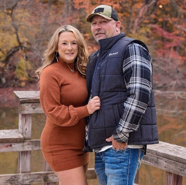 No prema riječima njezina supruga Jeremyja Tusseyja, rutinski estetski zahvat brzo se pretvorio u noćnu moru