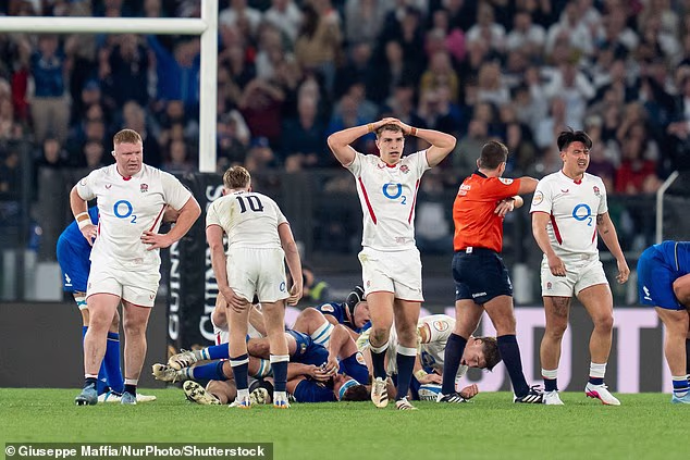 'Problemi su posvuda. Ne biste očekivali da će pasti na način na koji jest i ne možete očekivati ​​da ćete osvajati naslove kada svi ne daju dovoljno rezultata'