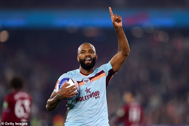 Igor Thiago je postigao pogodak u prvom poluvremenu i kasno pogodio jedanaesterac i poslao utakmicu u produžetke