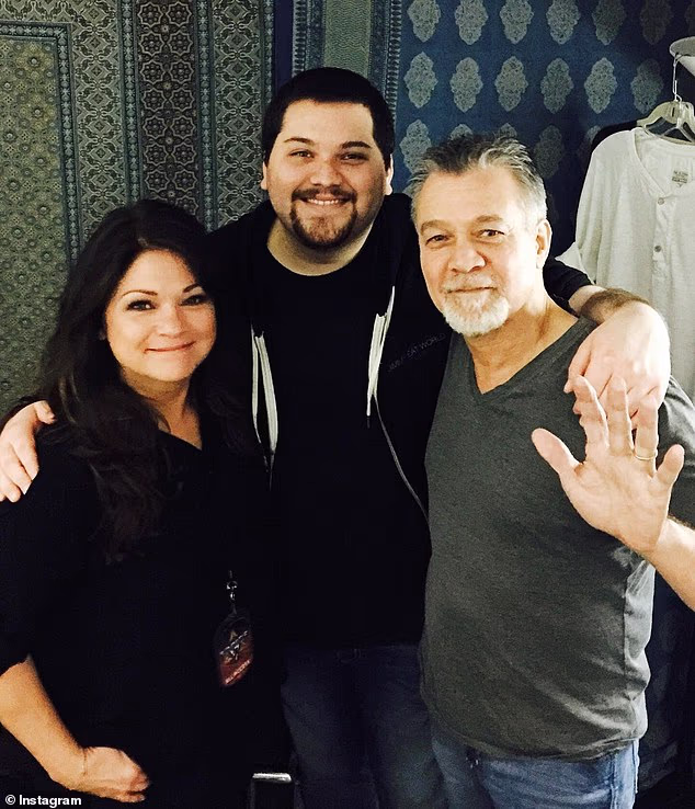 Bivše imaju zajedničkog sina Wolfganga Van Halena (34).