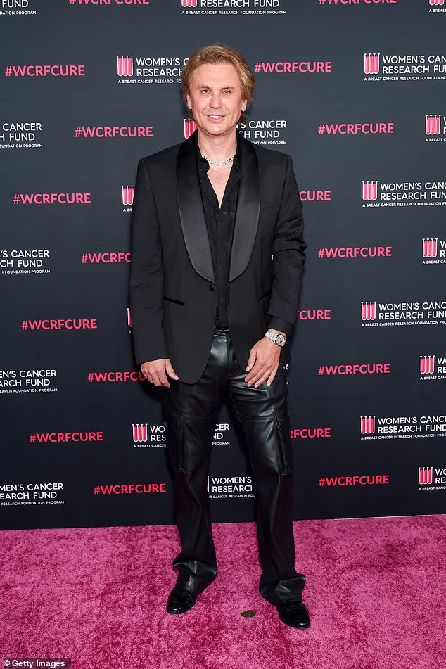 Prijatelj Kim Kardashian, Jonathan Cheban, napravio je potpuno crn izgled