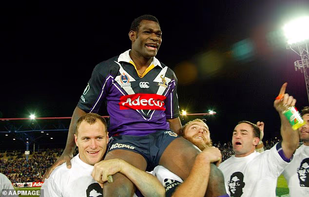 Marcus Bai (na slici dok je igrao za Melbourne Storm) oštro je osudio odluku svog sina u javnom ispadu