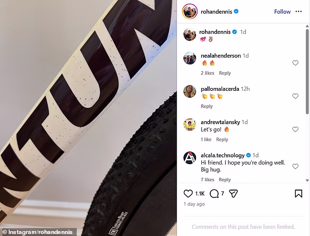 Na slici: Dennisov prvi post nakon tragedije, s vrhunskim biciklom Ventum