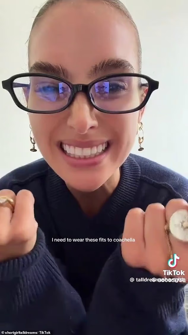 Među onima koji privlače pozornost je australska influencerica Sam Guggenheimer, koja je rekla pratiteljima u videu na TikToku da 'manifestira' odlazak na Coachellu ove godine nakon što je složila outfite koje će nositi na festivalu