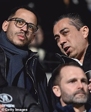 Rosenior (lijevo) na slici sa suvlasnikom Chelseaja Behdadom Eghbalijem