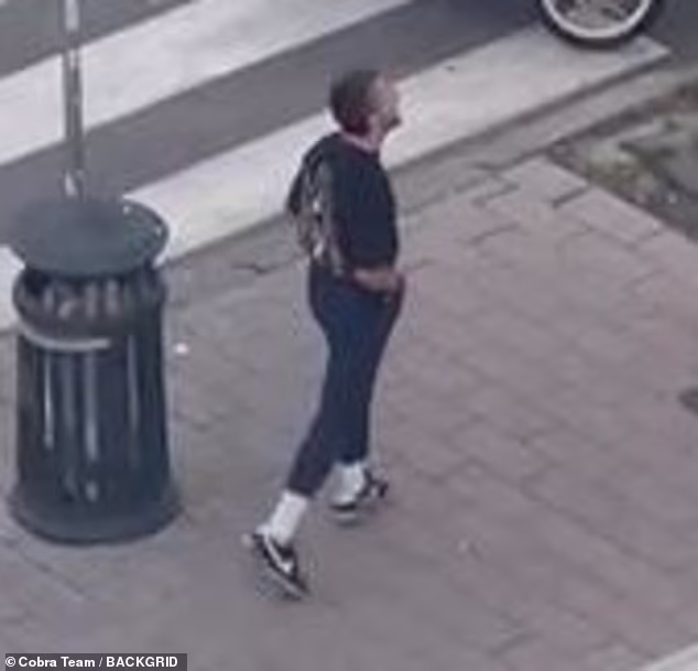 Nije poznato je li glumac vikao na ženu ili na drugu osobu. Identitet žene također još nije poznat