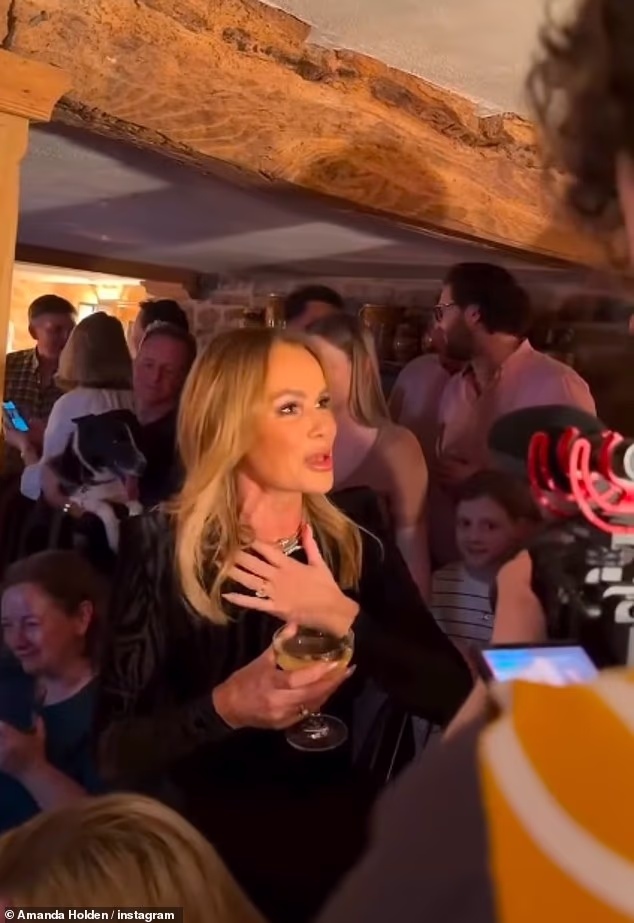 A nakon Golden Buzzera, Amanda je odlučila otići i iznenaditi ih na njihovoj zabavi ovog vikenda te je podijelila video tog trenutka na svom Instagramu