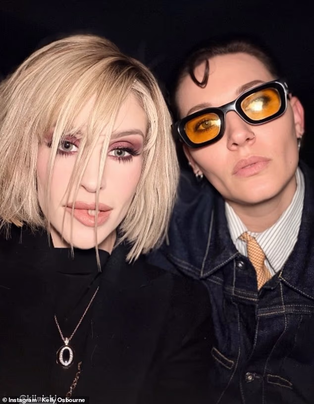 Zvijezda je svoje snimke s večeri podijelila na svojim Instagram pričama