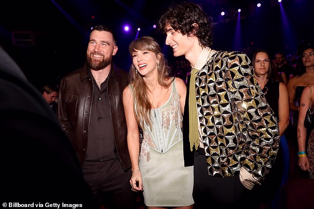 Trojac se tome nasmijao