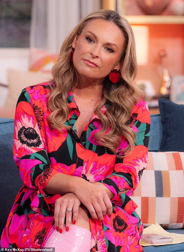 Alissa je također odala počast pokojnom stručnjaku za serije Melu Schillingu, koji je tragično preminuo prošli tjedan u dobi od 54 godine nakon duge borbe s rakom crijeva, otkrivajući da se još uvijek miri s šokantnim vijestima