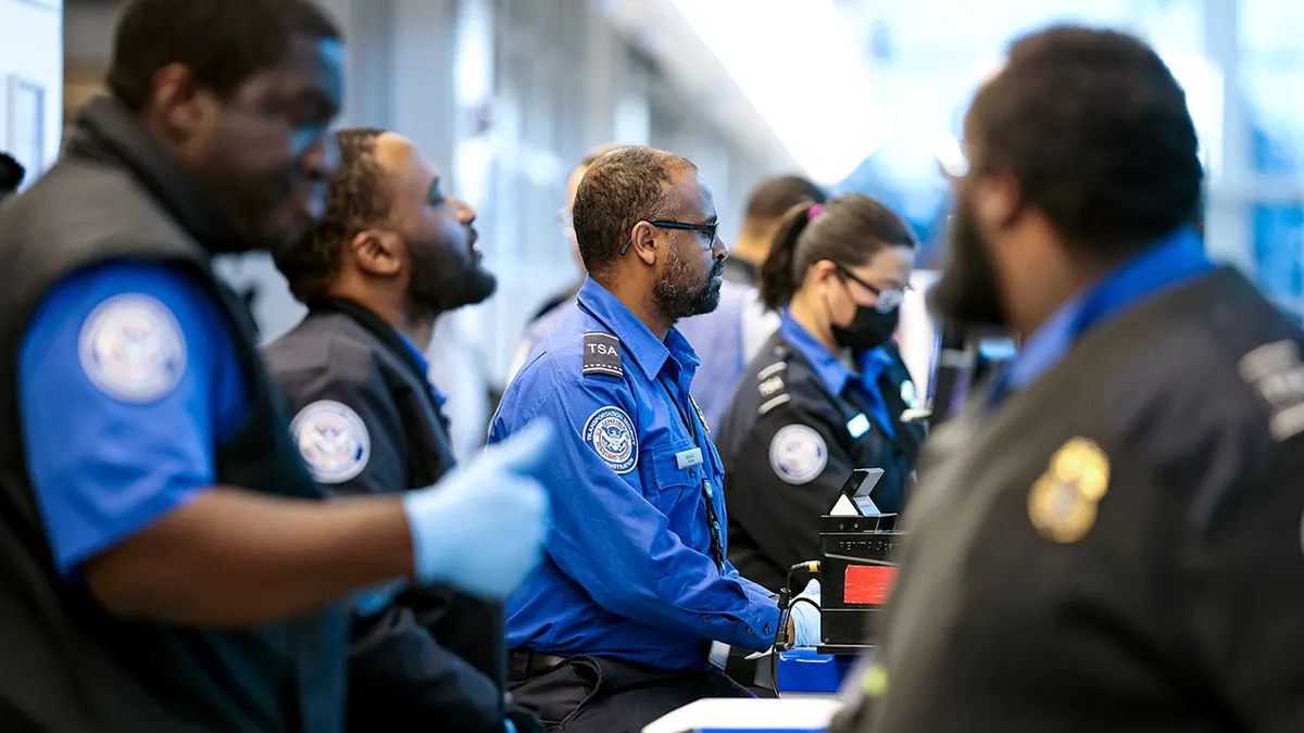 TSA agenti u zračnoj luci