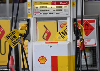 AFL se priprema za burnu sezonu koja će biti pogođena australskom krizom goriva – dok liga podiže jednu riječ koja će navijačima probuditi grozna sjećanja