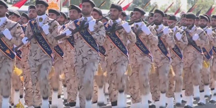 Amerikanci izveli udar razaračima bunkera, Iran krenuo u osvetnički napad: ‘Bit će bolno’