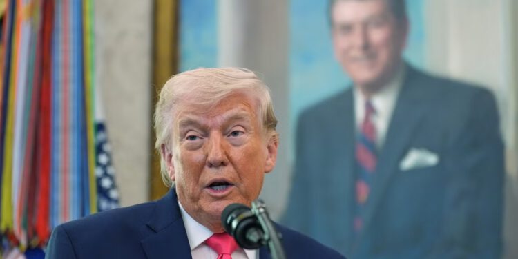 Ažuriranja uživo: Dogovor koji podržava Trump za prekid rada DHS-a u nevolji dok se kaos u zračnoj luci nastavlja
