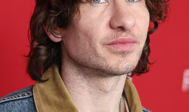 Barry Keoghan preispituje svoju filmsku karijeru usred online ‘zlostavljanja’ nad njegovim izgledom