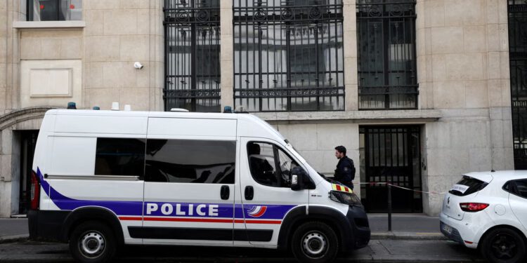 ‘Bombaški napad’ na Bank of America u Parizu spriječila policija