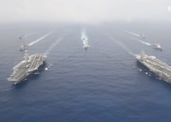 Britanska zvijer koja hrli Americi u pomoć pojavila se 2 minute na radaru, nije jasno zašto