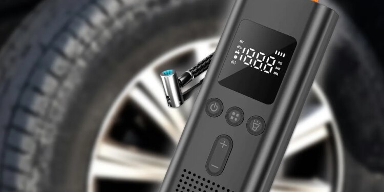 Dodajte bežičnu pumpu za napuhavanje guma i zračni kompresor svom kompletu za hitne slučajeve za manje od 10 USD