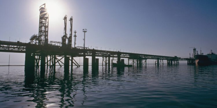 Dok jednom ne smrkne drugom ne svane: Zbog rata na Bliskom istoku, Indija će povećati uvoz ruske nafte