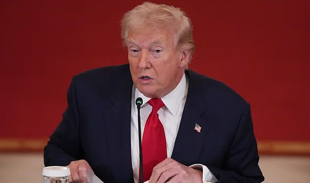 Donald Trump protivi se plaćanju sportaša na koledžu na okruglom stolu u Bijeloj kući… dok Tiger Woods preskače događaj