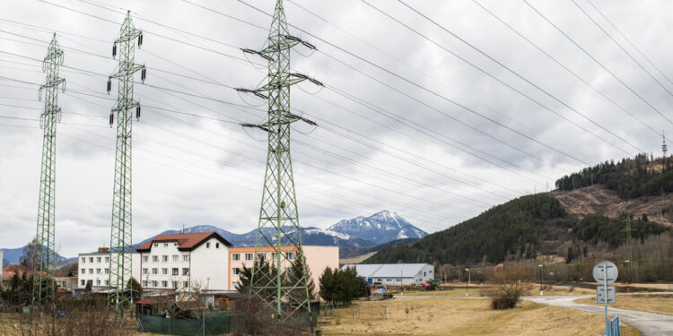 Država EU ukida hitnu shemu opskrbe električnom energijom Ukrajine — RT World News