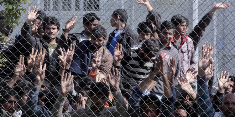 EU kreće prema stvaranju prekomorskih ‘centra za povratak’ za migrante — RT World News