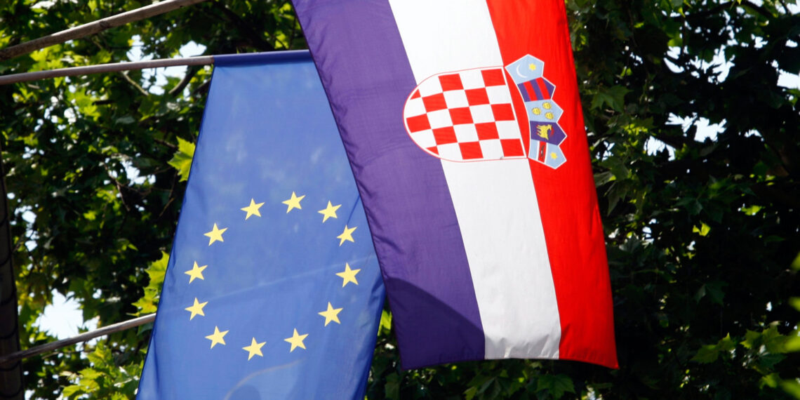 EU se oglasila oko napada na hrvatskog diplomata: ‘Odgovorni moraju biti kažnjeni’