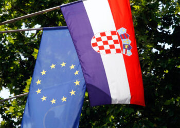 EU se oglasila oko napada na hrvatskog diplomata: ‘Odgovorni moraju biti kažnjeni’