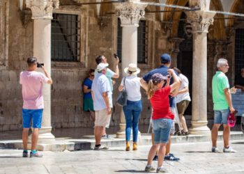 Ekonomski analitičar precizirao datum: Od ovog trenutka možemo govoriti o utjecaju rata na turističku sezonu
