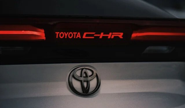 FOTO Brzi i Sijedi: Nova Toyota C-HR – Svemirski brod u koji pokušavamo nagurati obitelj