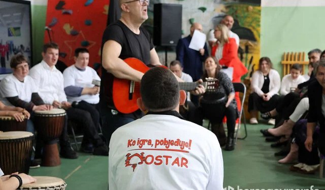 FOTO Gotovo tri desetljeća uz djecu i mlade, Centar ‘Los Rosales’ proslavio 29. rođendan