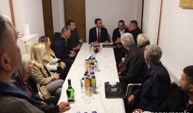 FOTO Ministar Selak posjetio naselje Kuti: ‘Institucije moraju zaštititi prava mještana’