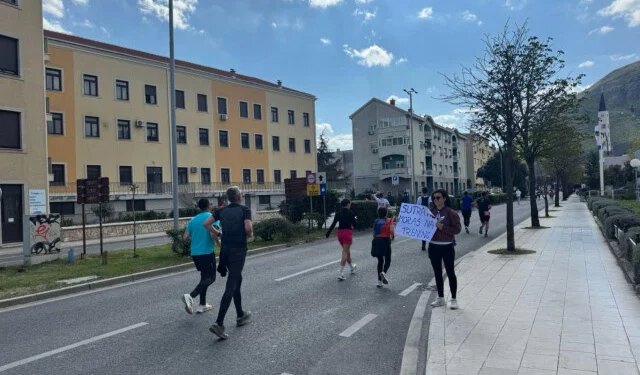 FOTO Mostarski polumaraton okupio 3.000 trkača iz 58 zemalja, jubilarno izdanje donijelo vrhunsku atmosferu