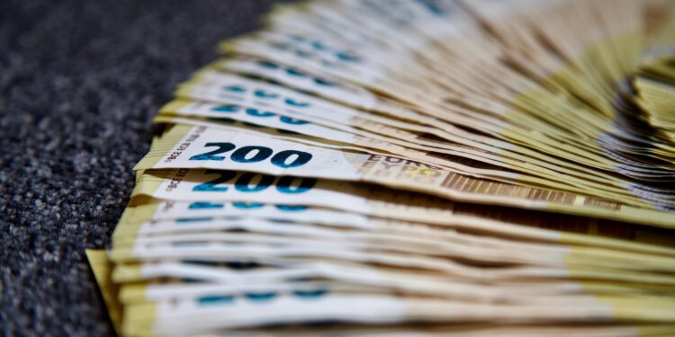 FT: Slom europskih burzi zbog rata na Bliskom istoku; panična prodaja