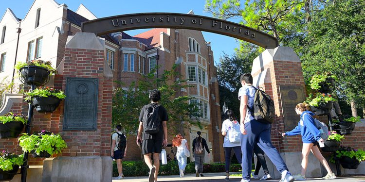 Fox News Campus Radicals Newsletter: GOP ogranak koledža tuži školu